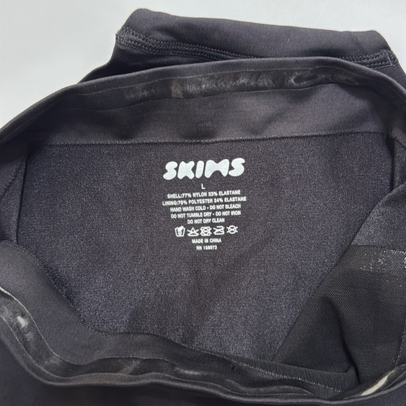 NWT SKIMS HIGH WAISTED BOMDED BRIEF ONYX BLACK LARGE - Picture 6 of 6